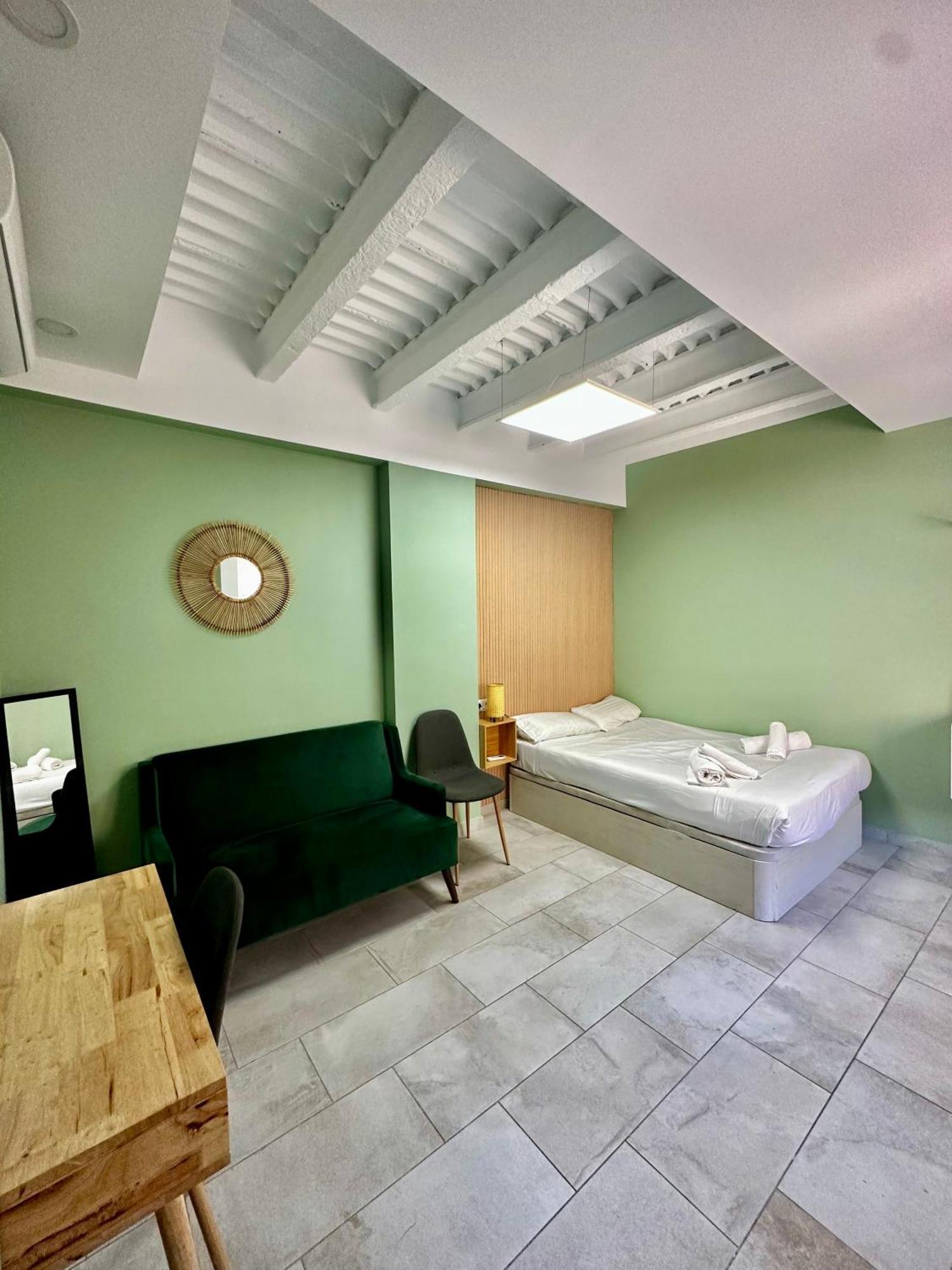 Lovely Studio Apartment Málaga Exterior foto