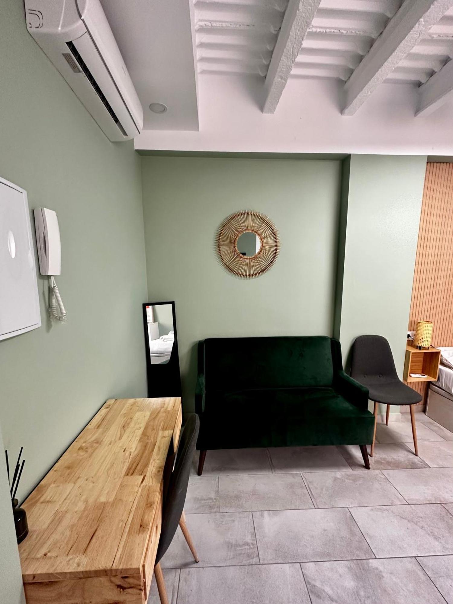 Lovely Studio Apartment Málaga Exterior foto